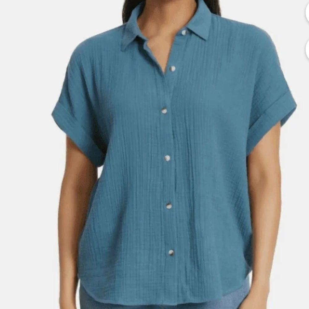 Jessica Simpson Blue Short Sleeve Shirt
